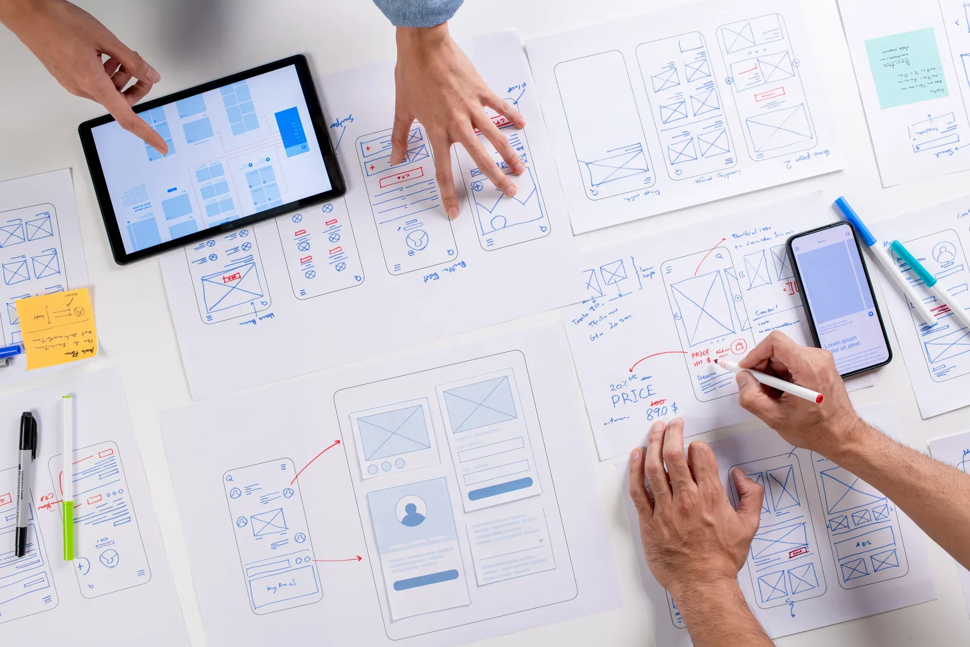 Comparing website layouts and options, the evaluation stage every realtor goes through before choosing a builder